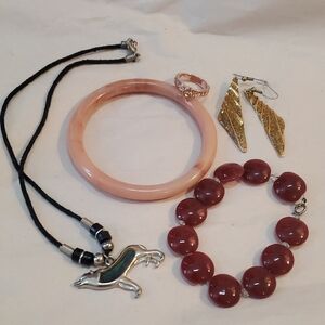 Random‎ Bundle Of Jewelry Lot